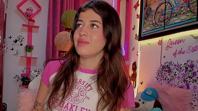Snapshot of zoe_kittylove chatting on December 20, 2:19 am zoe kittylove online show from December 20, 2:19 am