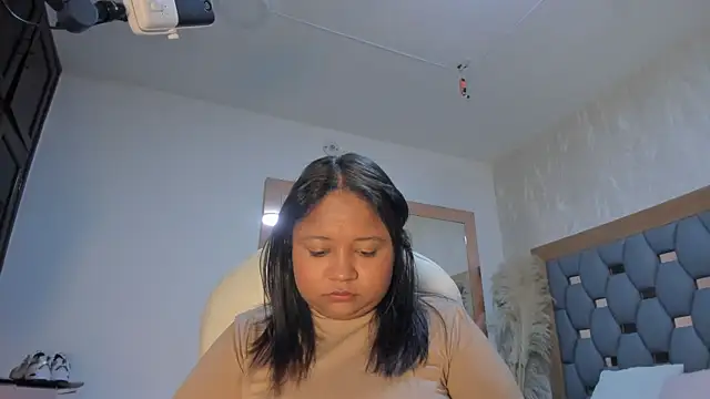 sophia reyes online show from January 14, 11:42 am