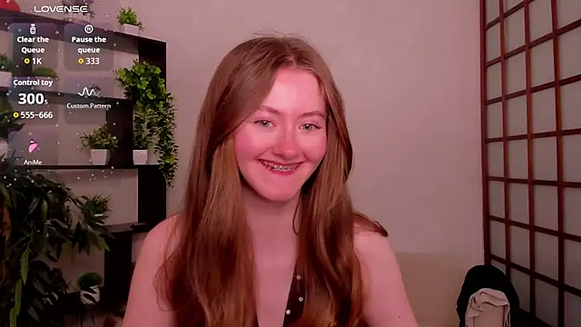 Snapshot of KateCuddle chatting on June 24, 2:54 am KateCuddle online show from June 24, 2:54 am