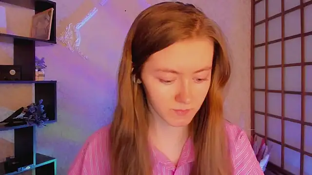 KateCuddle online show from February 26, 2:19 am