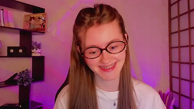 KateCuddle online show from January 23, 2:23 am