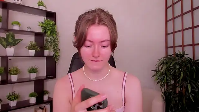 Snapshot of KateCuddle chatting on July 15, 2:18 am KateCuddle online show from July 15, 2:18 am
