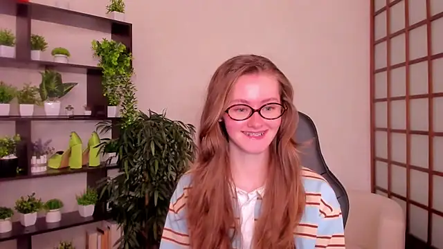 KateCuddle online show from September 18, 2:25 am