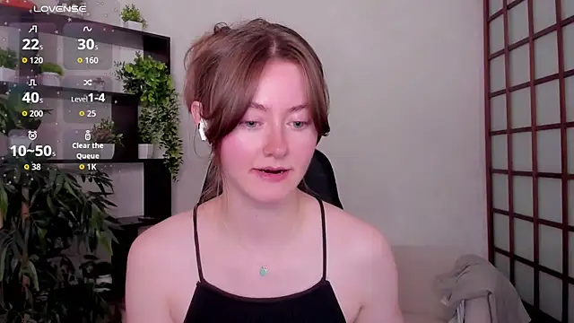 Snapshot of KateCuddle chatting on July 10, 2:11 am KateCuddle online show from July 10, 2:11 am