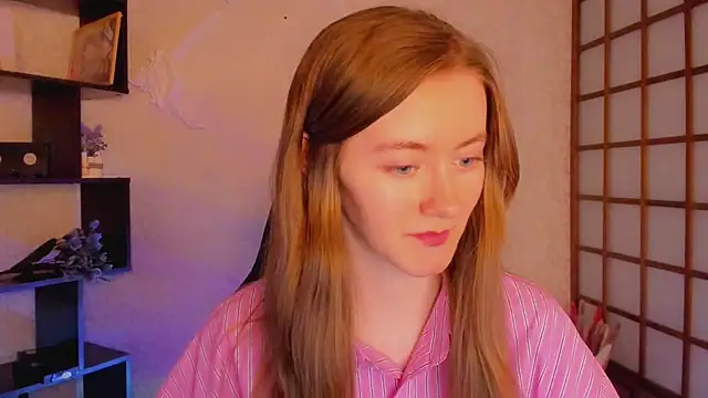 KateCuddle online show from February 26, 5:24 am