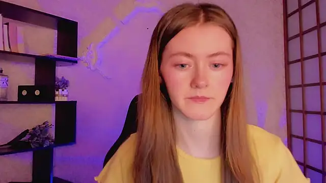 KateCuddle online show from February 3, 3:20 am