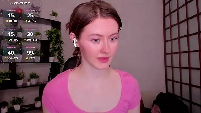 KateCuddle online show from March 3, 2:07 am