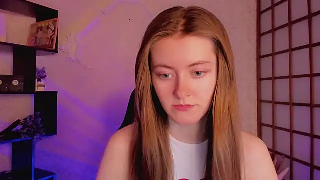 KateCuddle online show from February 19, 2:23 am