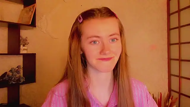 KateCuddle online show from March 11, 5:24 am