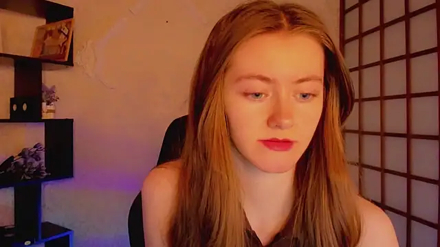 KateCuddle online show from March 4, 2:27 am