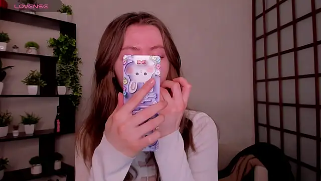 KateCuddle online show from March 12, 2:39 am