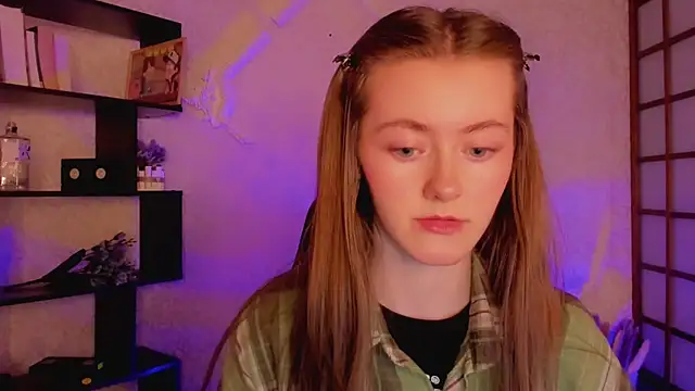 KateCuddle online show from January 28, 5:43 am