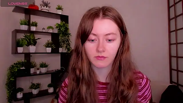 KateCuddle online show from March 26, 2:32 am