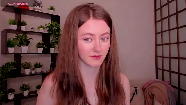 KateCuddle online show from March 2, 2:45 am