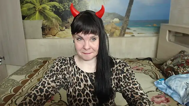 Snapshot of Aphelandra chatting on February 9, 5:44 pm Aphelandra online show from February 9, 5:44 pm