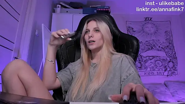 Anna Fink online show from October 5, 9:38 pm