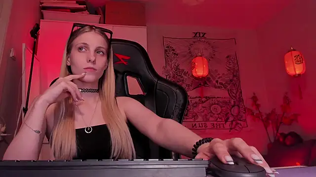 Anna Fink online show from April 22, 8:59 pm