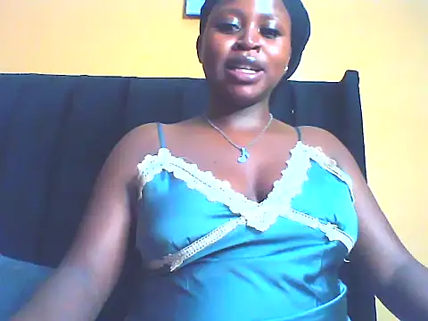 EboniesBelle online show from April 15, 6:08 am