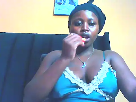 EboniesBelle online show from April 19, 7:20 am