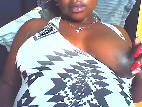 EboniesBelle online show from April 30, 7:32 pm
