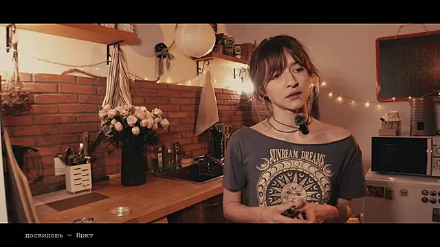 WebCora online show from April 22, 5:53 pm