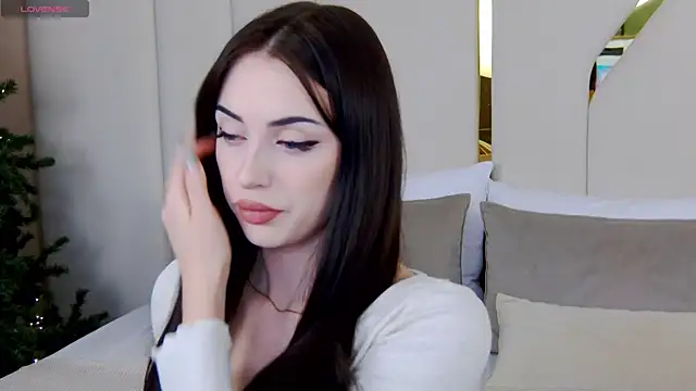 Snapshot of Betty_Bridge chatting on December 3, 5:52 am Betty Bridge online show from December 3, 5:52 am