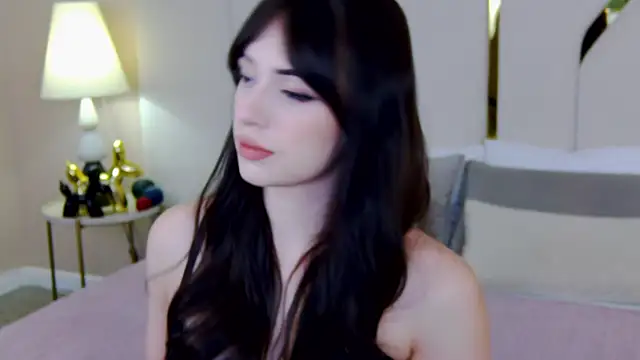 Snapshot of Betty_Bridge chatting on October 19, 5:21 am Betty Bridge online show from October 19, 5:21 am