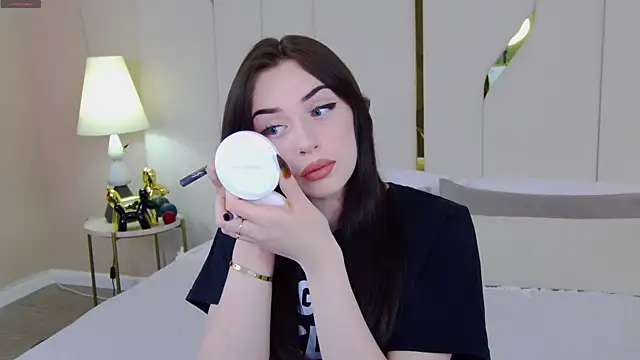 Betty Bridge online show from February 7, 5:26 am