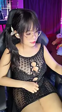 Maple Honeycome online show from October 10, 6:31 pm