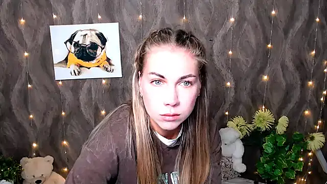 Snapshot of Sport_Tall_Doll chatting on September 9, 6:45 am Sport Tall Doll online show from September 9, 6:45 am