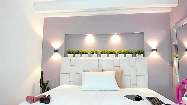 Snapshot of ValeriaGarcia chatting on September 17, 12:29 pm ValeriaGarcia online show from September 17, 12:29 pm