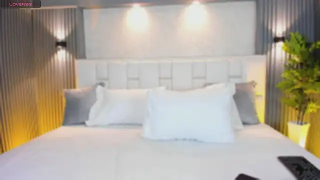 ValeriaGarcia online show from March 11, 11:59 am