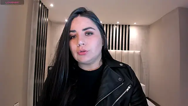 Snapshot of KendraClarkX chatting on February 20, 3:14 am KendraClarkX online show from February 20, 3:14 am