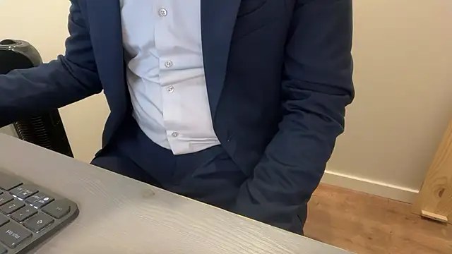 Snapshot of rickyi2023 chatting on November 26, 5:24 pm rickyi2023 online show from November 26, 5:24 pm