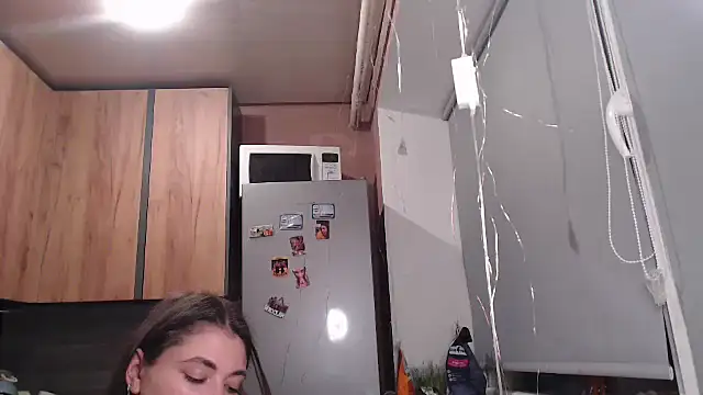 delightful sofi online show from April 4, 9:32 pm