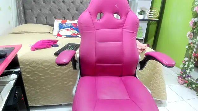 SHARICK GRECO online show from March 26, 12:14 pm