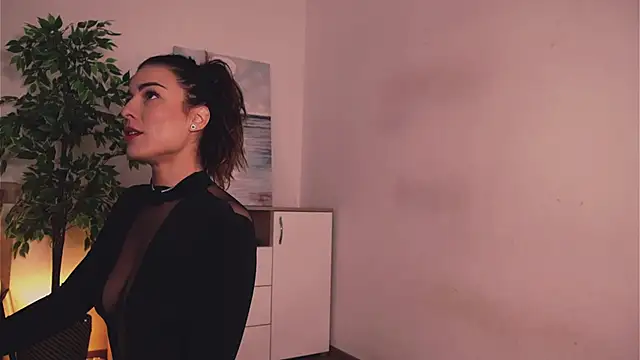 Misslullu online show from September 20, 4:17 am