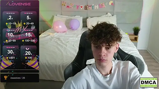 cute thomas online show from February 15, 6:55 pm