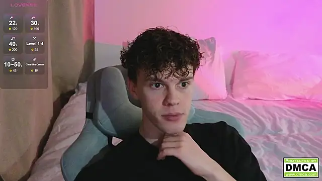 Snapshot of cute_thomas chatting on March 3, 6:26 pm cute thomas online show from March 3, 6:26 pm