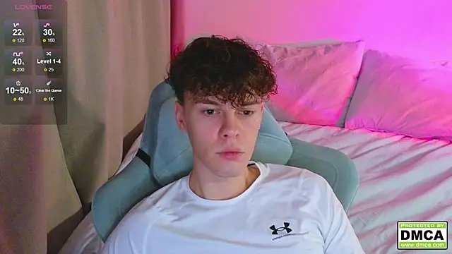 cute thomas online show from November 17, 3:05 pm