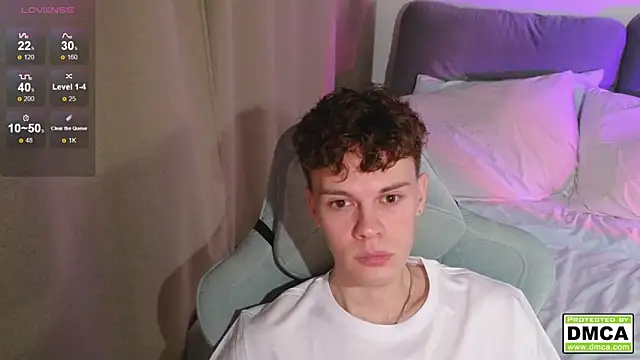 Snapshot of cute_thomas chatting on December 14, 3:39 pm cute thomas online show from December 14, 3:39 pm