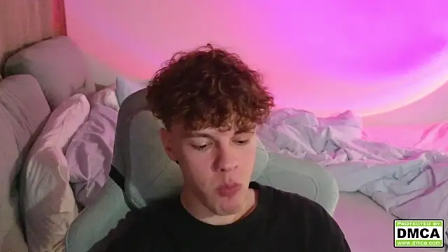 cute thomas online show from September 25, 6:47 pm