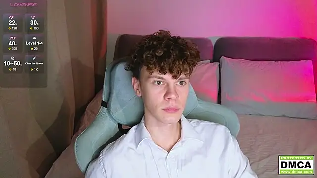 Snapshot of cute_thomas chatting on February 17, 3:09 pm cute thomas online show from February 17, 3:09 pm