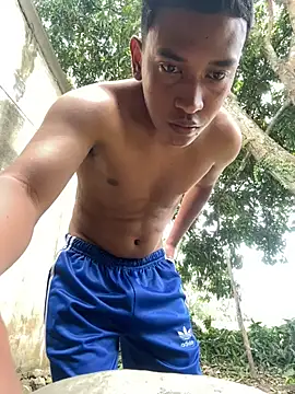 Snapshot of suarezz chatting on October 26, 4:40 pm suarezz online show from October 26, 4:40 pm