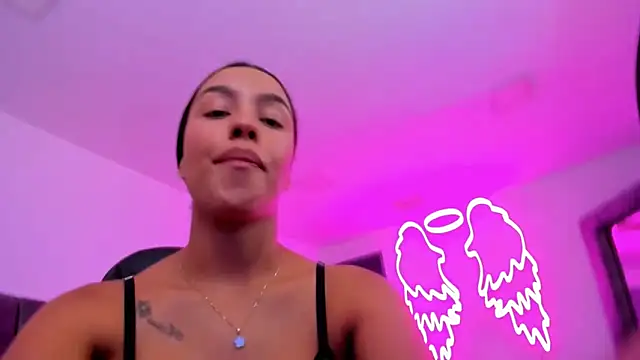 Snapshot of xiomara__cortes chatting on November 4, 7:39 pm xiomara cortes online show from November 4, 7:39 pm