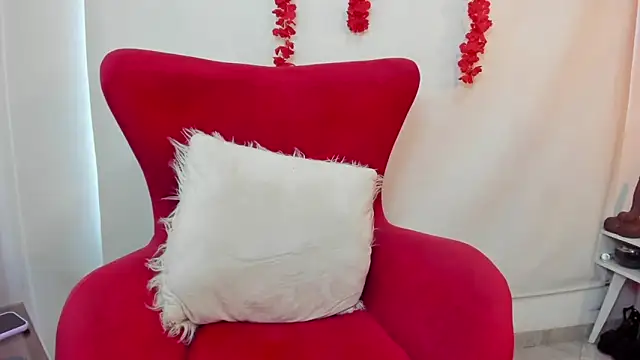 julieta evans  online show from January 22, 9:54 pm