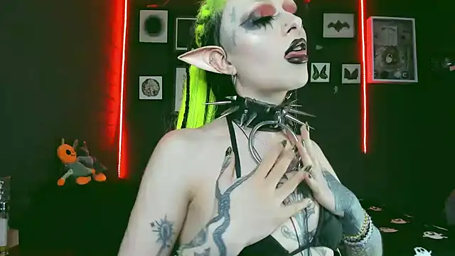 insania 9999  online show from March 18, 7:33 pm