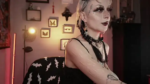 insania 9999  online show from March 10, 4:11 pm