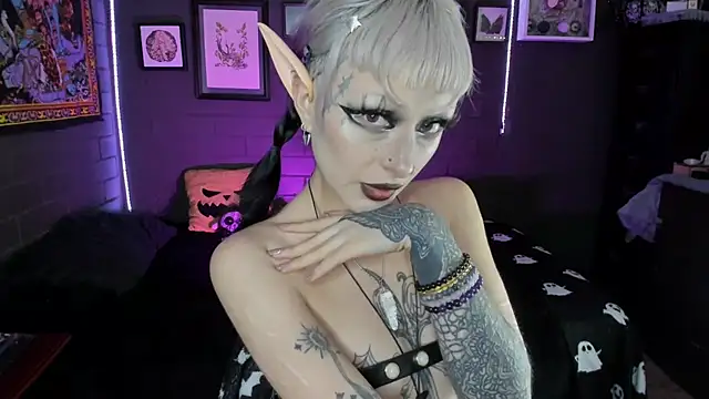 insania 9999  online show from December 1, 4:30 pm