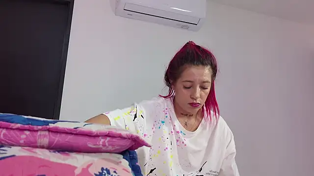 Snapshot of celeste_sea chatting on June 30, 7:14 pm celeste sea online show from June 30, 7:14 pm